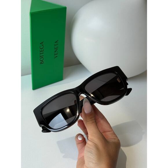 NEW Bottega Veneta BV1026S Unisex Black Square Sunglasses main image 7